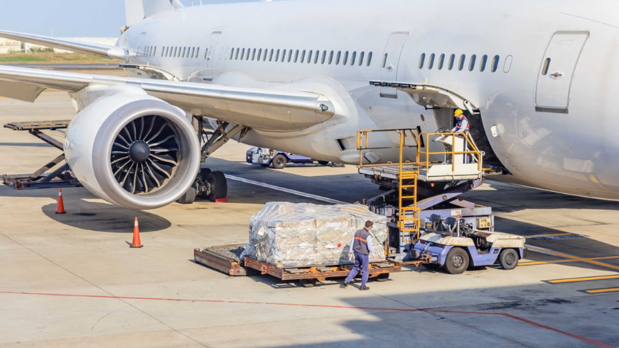 Advantages Of Air Freight Services UAE