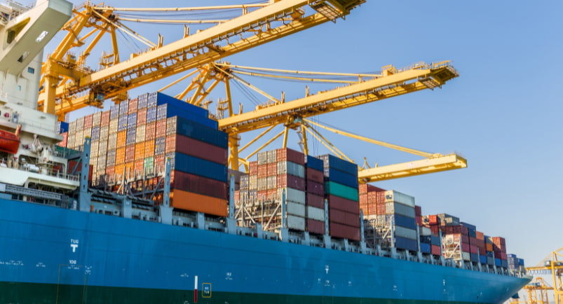 Choose the Right UAE to KSA Transportation Company