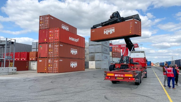 Project Transport Company In Dubai, UAE | SAG Logistic